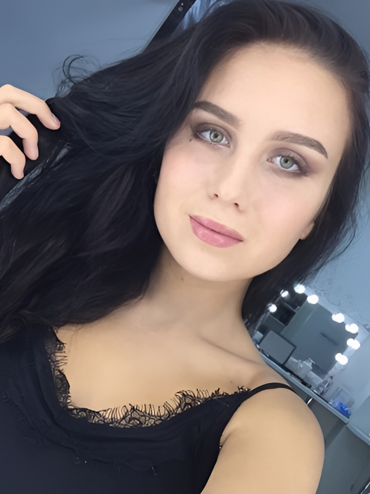 Дина привлекательная девушка из Георгиевска цена от 2500 руб