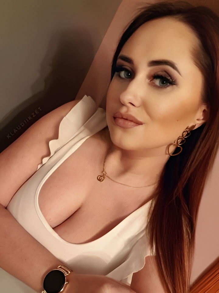 Елена привлекательная девушка из Георгиевска цена от 1500 руб