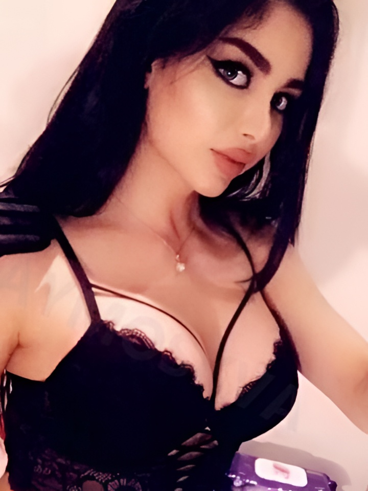 Роксана привлекательная девушка из Георгиевска цена от 3000 руб