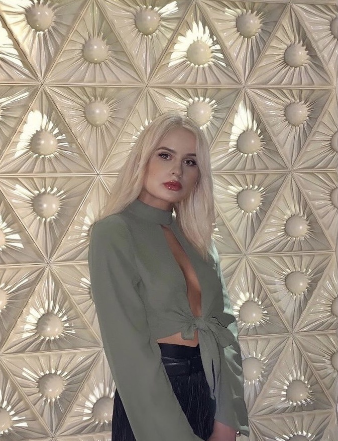 Тамара привлекательная девушка из Георгиевска цена от 7000 руб