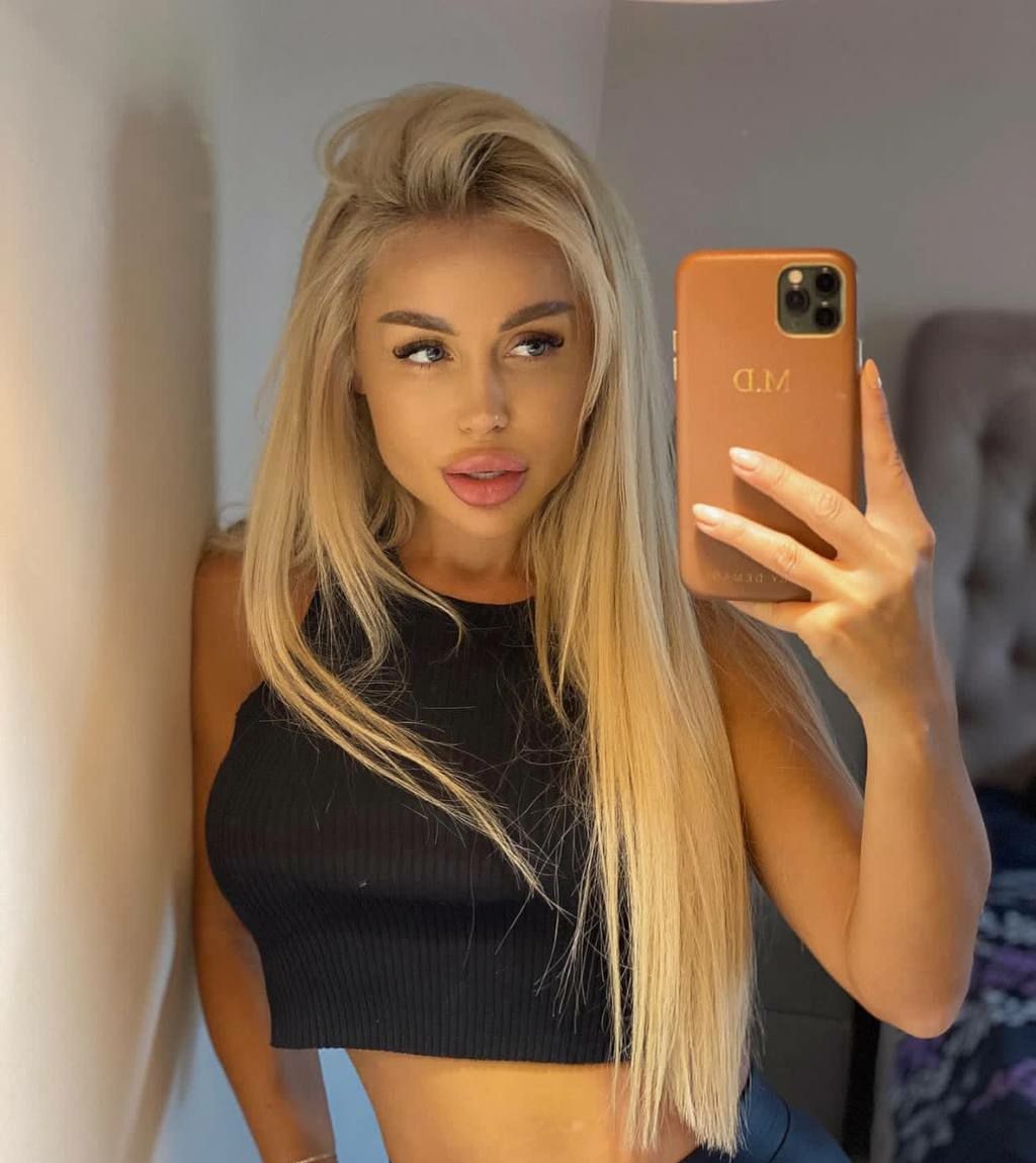 Софья привлекательная девушка из Георгиевска цена от 4000 руб